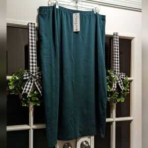 NWT Dark Green Nuggles Skirt